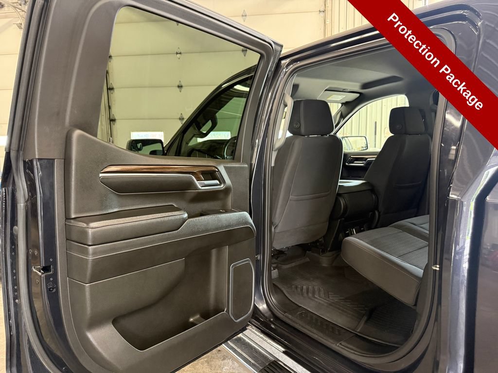 Used 2023 Chevrolet Silverado 1500 LT AWD/4WD image 31