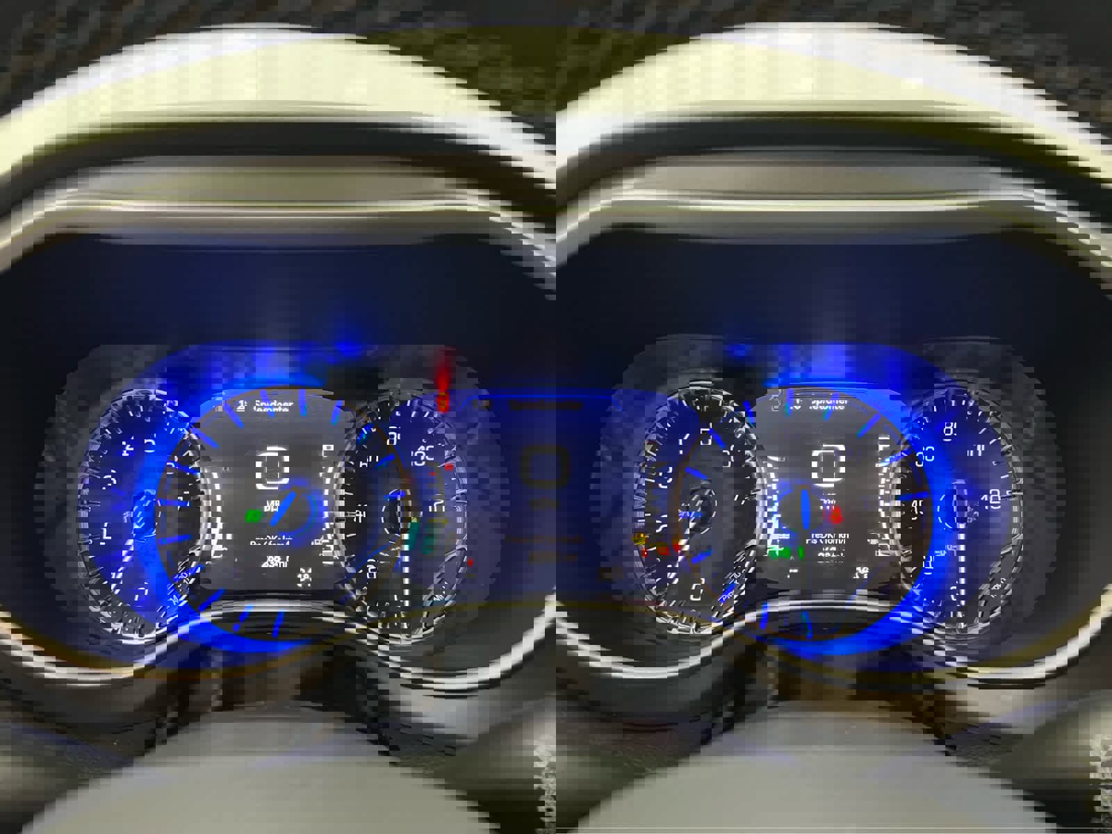 Used 2024 Chrysler Pacifica Touring-L image 23