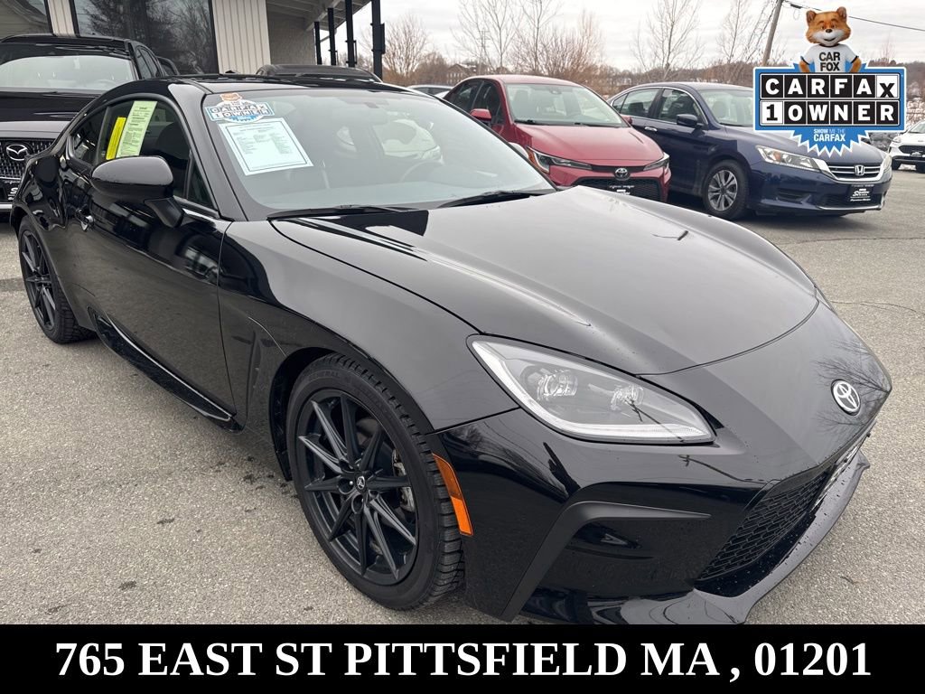 Used 2023 Toyota GR86 Premium w/ ALL Weather Mat Package (TMS) image 9