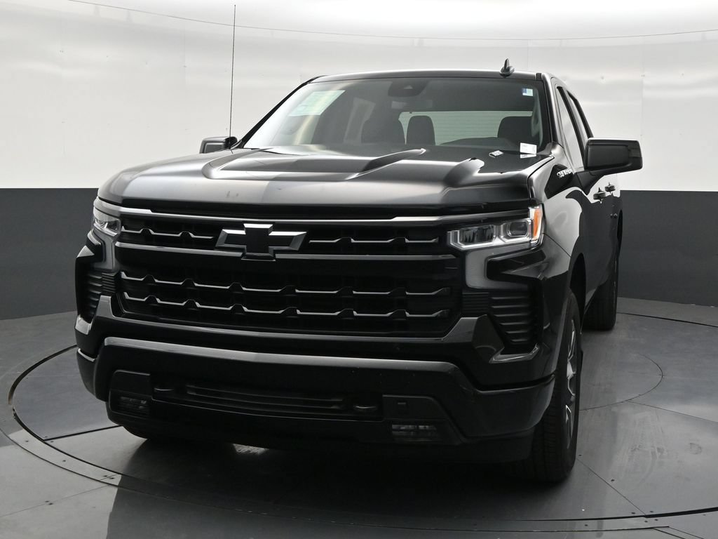 Used 2024 Chevrolet Silverado 1500 RST RWD image 8