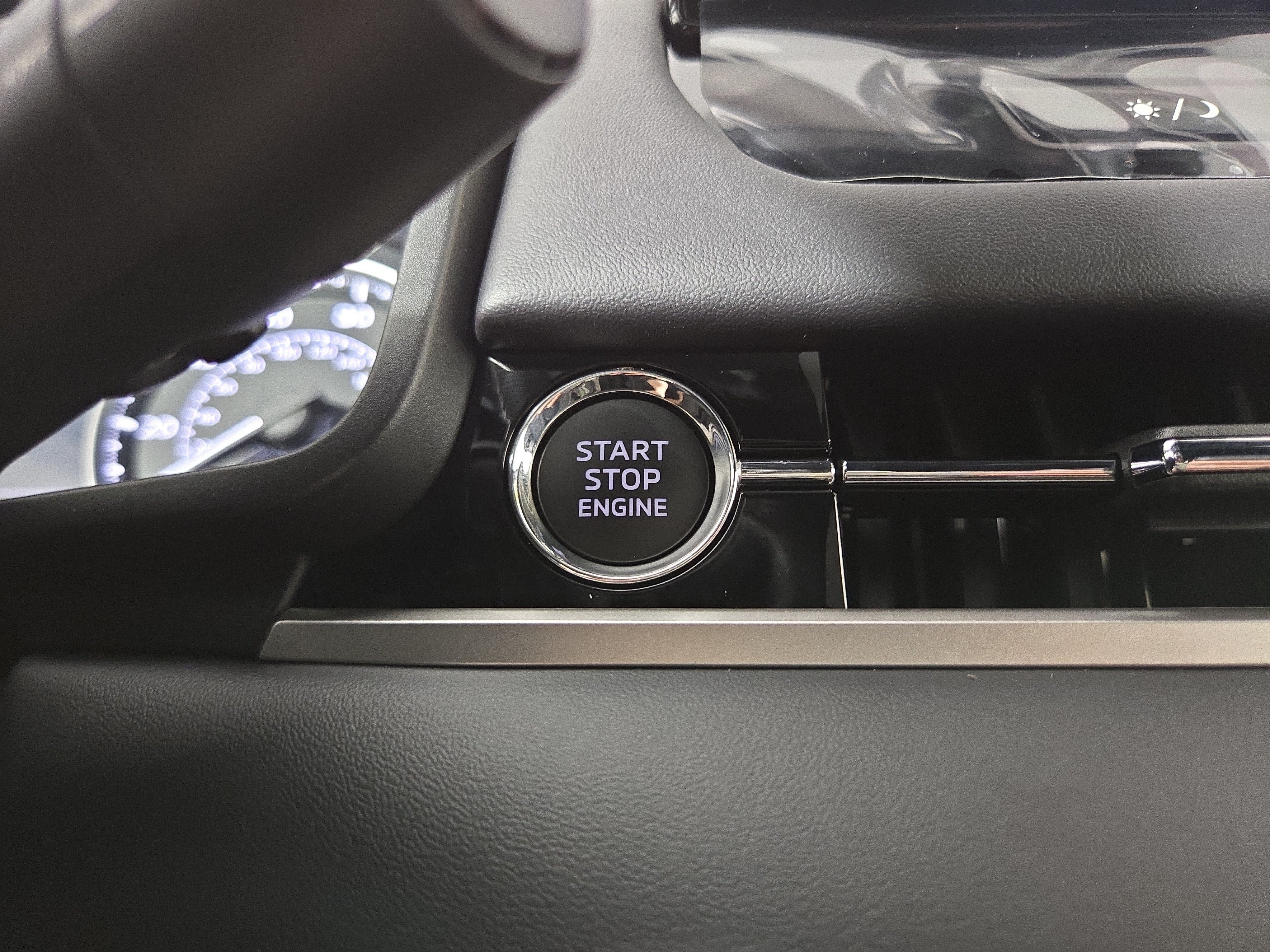 New 2026 Mitsubishi Outlander LE AWD/4WD image 25
