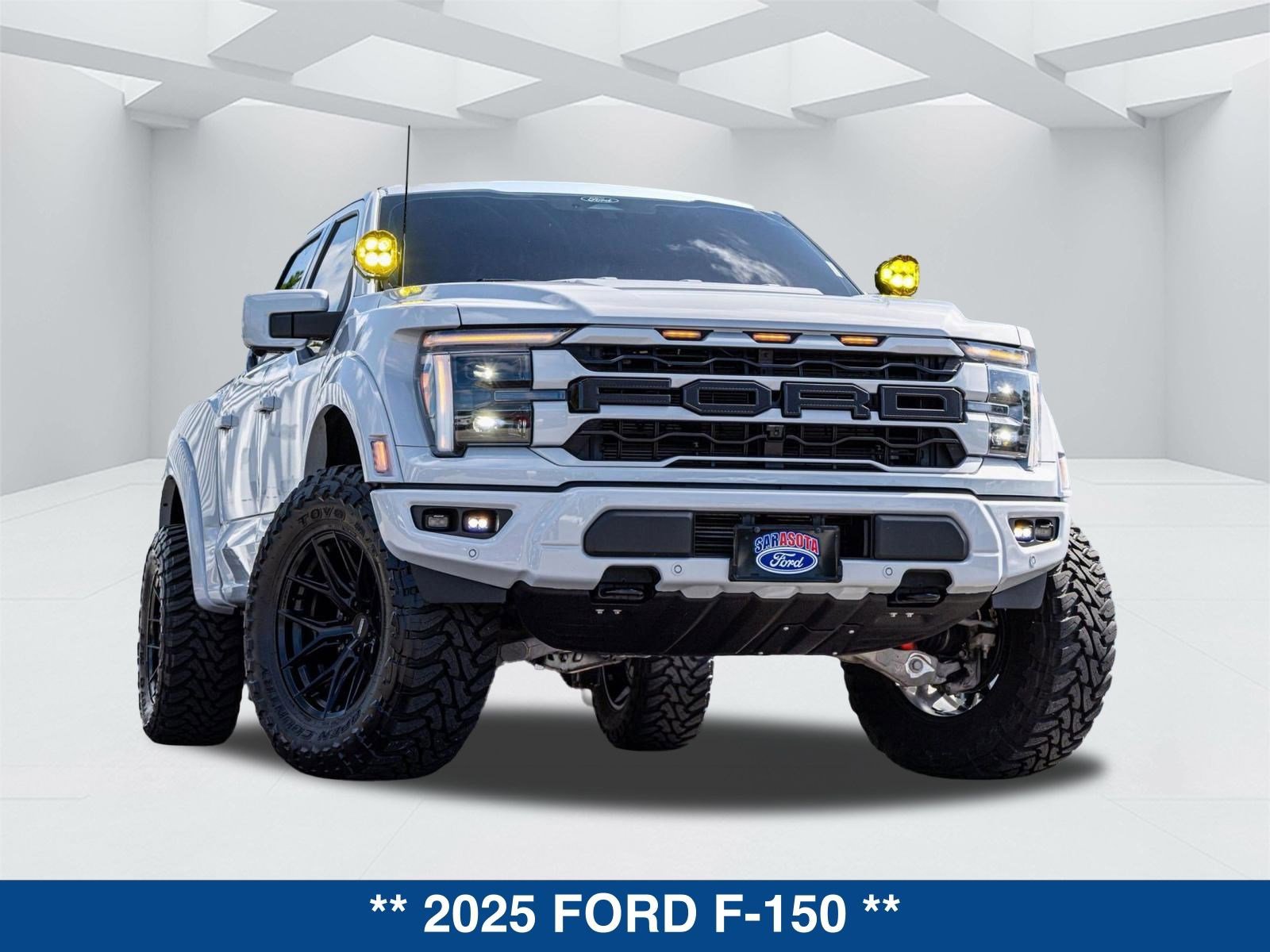 Used 2025 Ford F150 Raptor AWD/4WD image 31