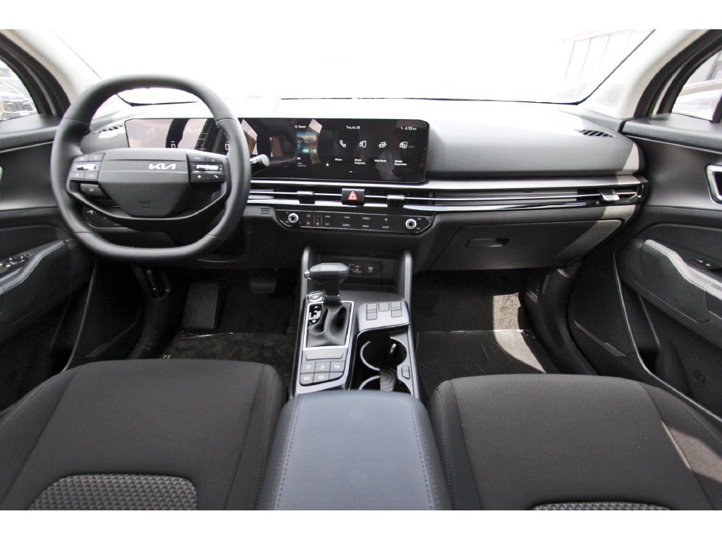 New 2026 Kia Sportage LX FWD image 10
