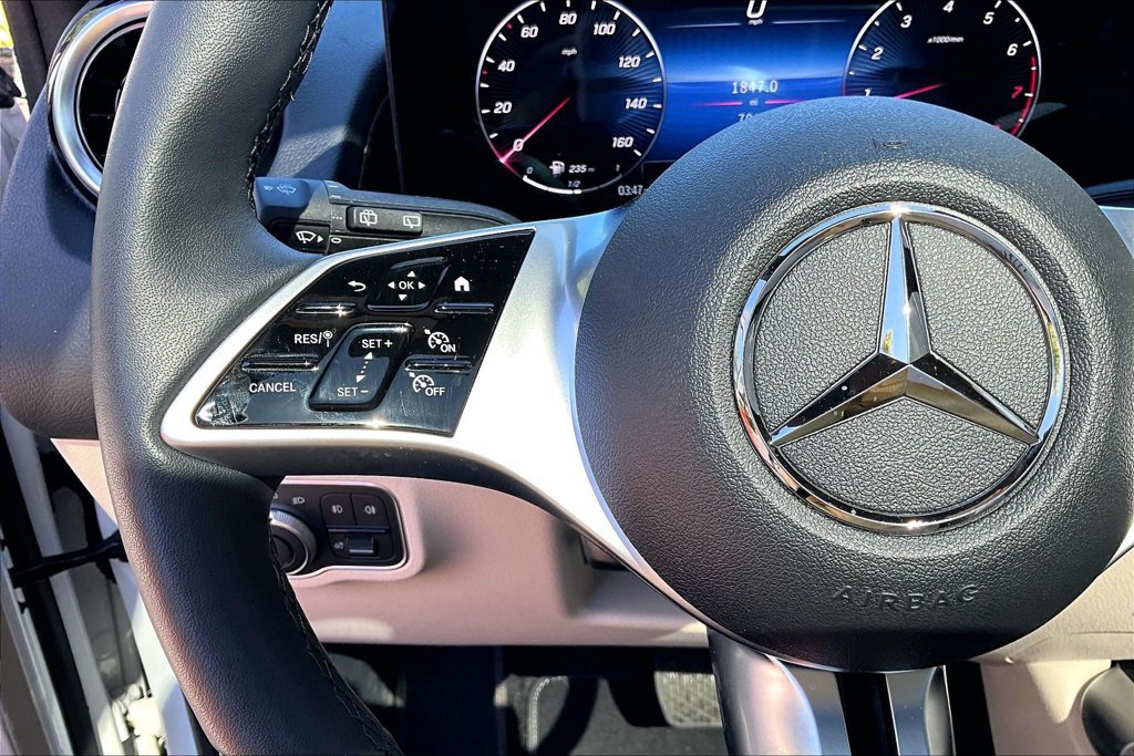 Used 2026 Mercedes-Benz GLB 250 4MATIC image 20