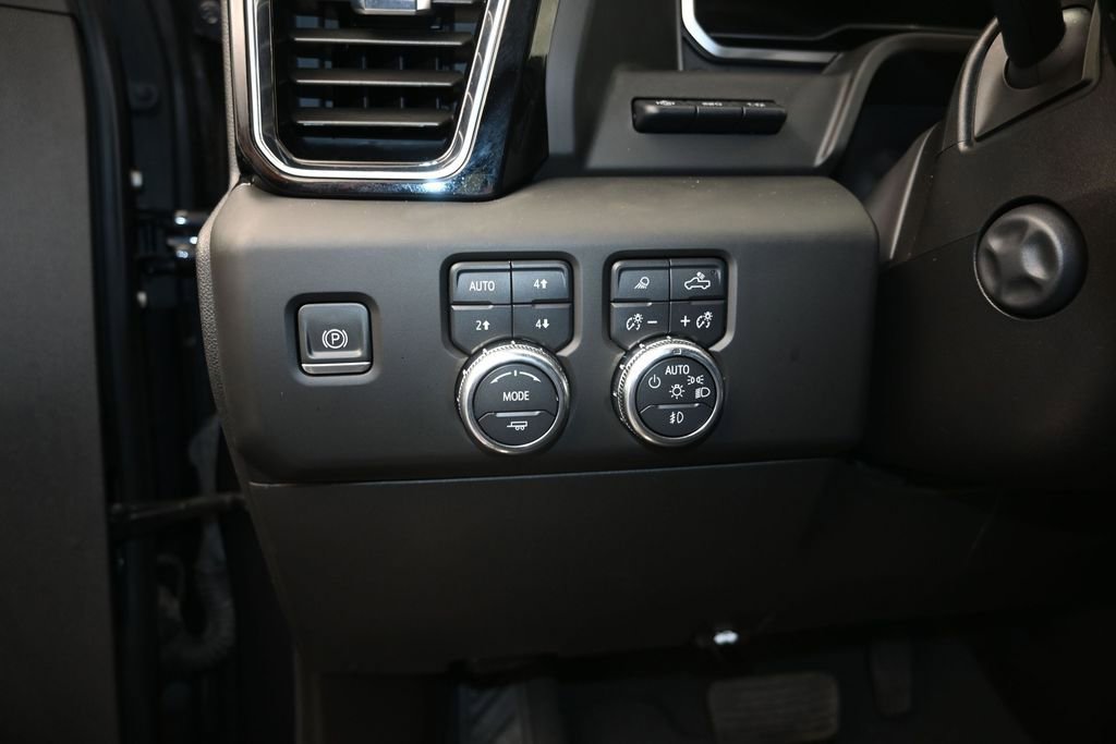 Used 2023 GMC Sierra 1500 Denali w/ Denali Reserve Package AWD/4WD image 13