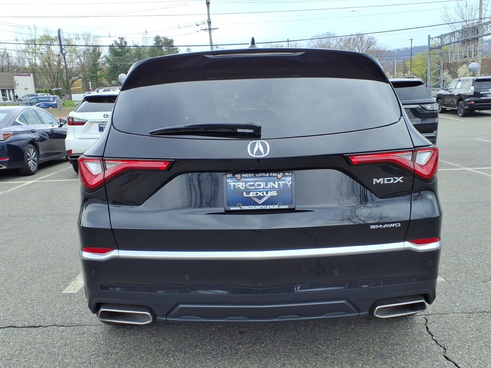 Used 2024 Acura MDX SH-AWD w/ Technology Package image 5
