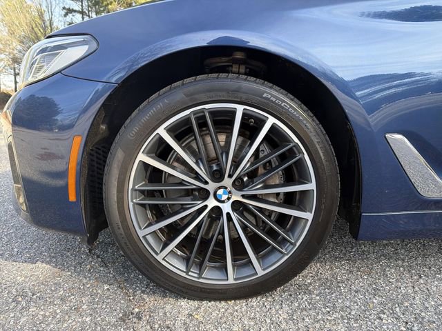 Used 2022 BMW 540i w/ Premium Package image 10