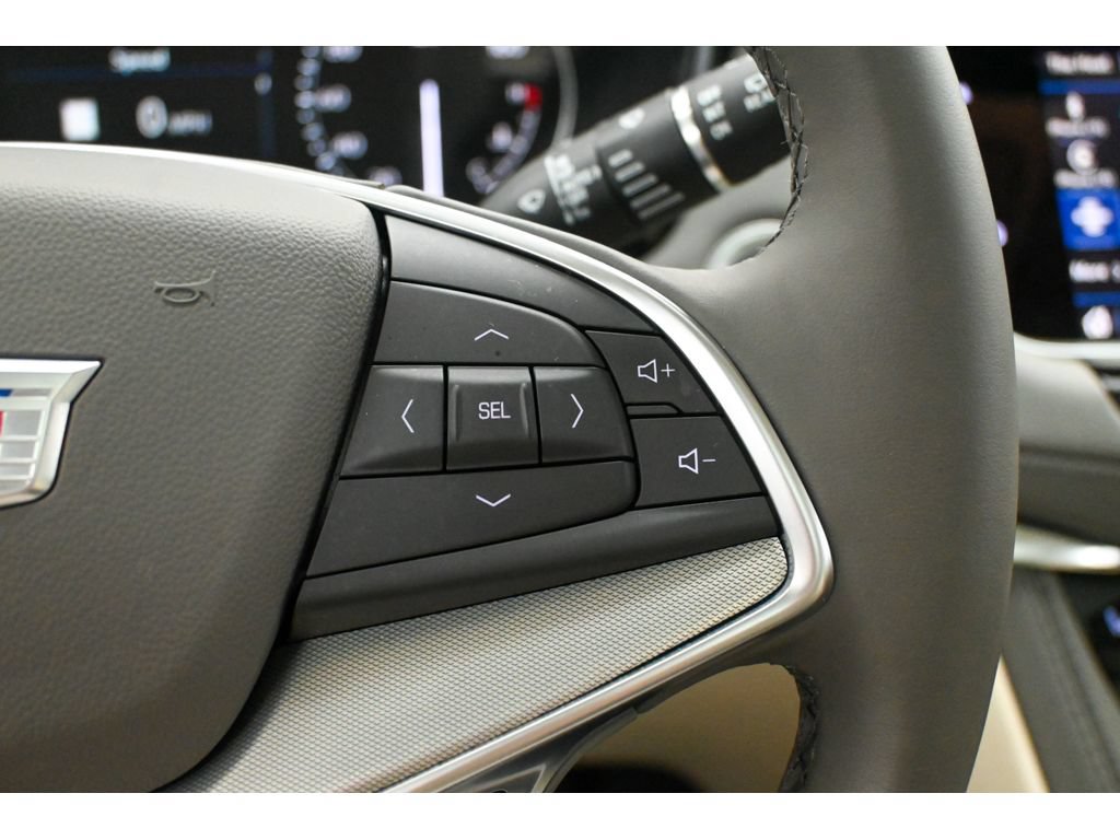 Certified 2025 Cadillac XT5 Premium Luxury AWD/4WD image 40