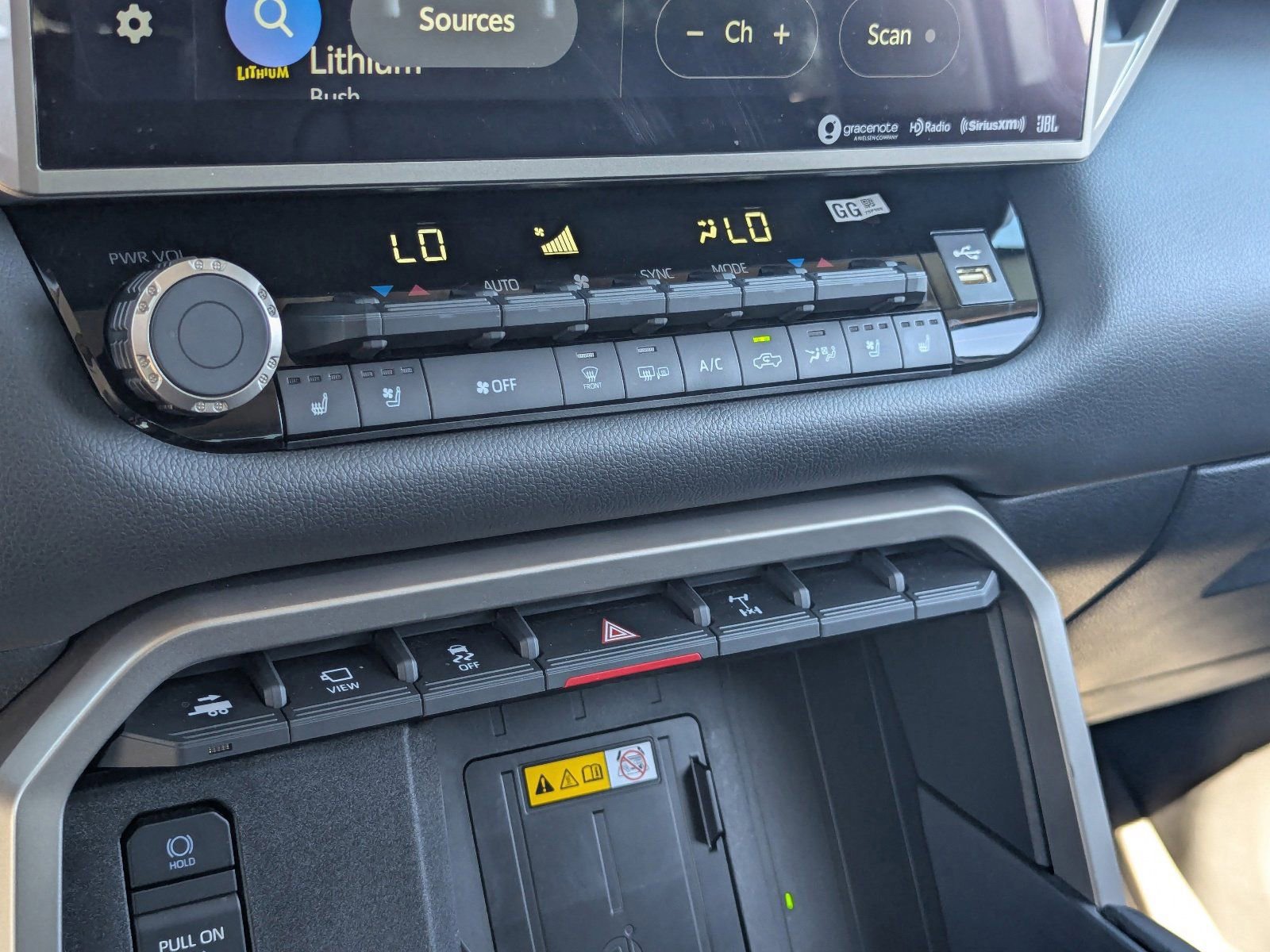 Used 2024 Toyota Tundra Limited w/ TRD Off-Road Package image 29