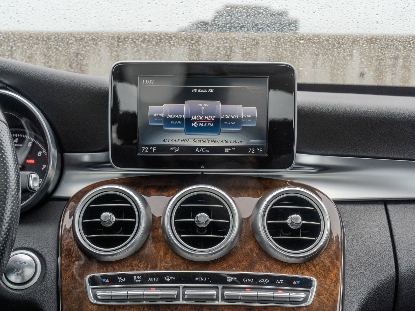 Used 2017 Mercedes-Benz C 300 4MATIC Sedan image 25