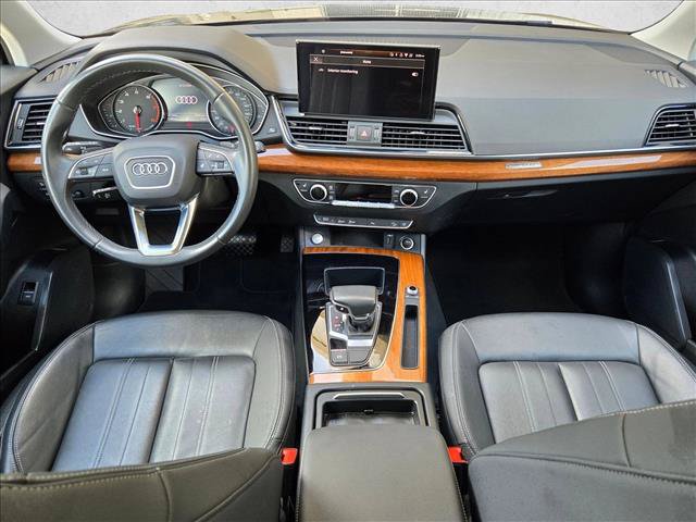 Used 2022 Audi Q5 2.0T Premium w/ Convenience Package AWD/4WD image 18
