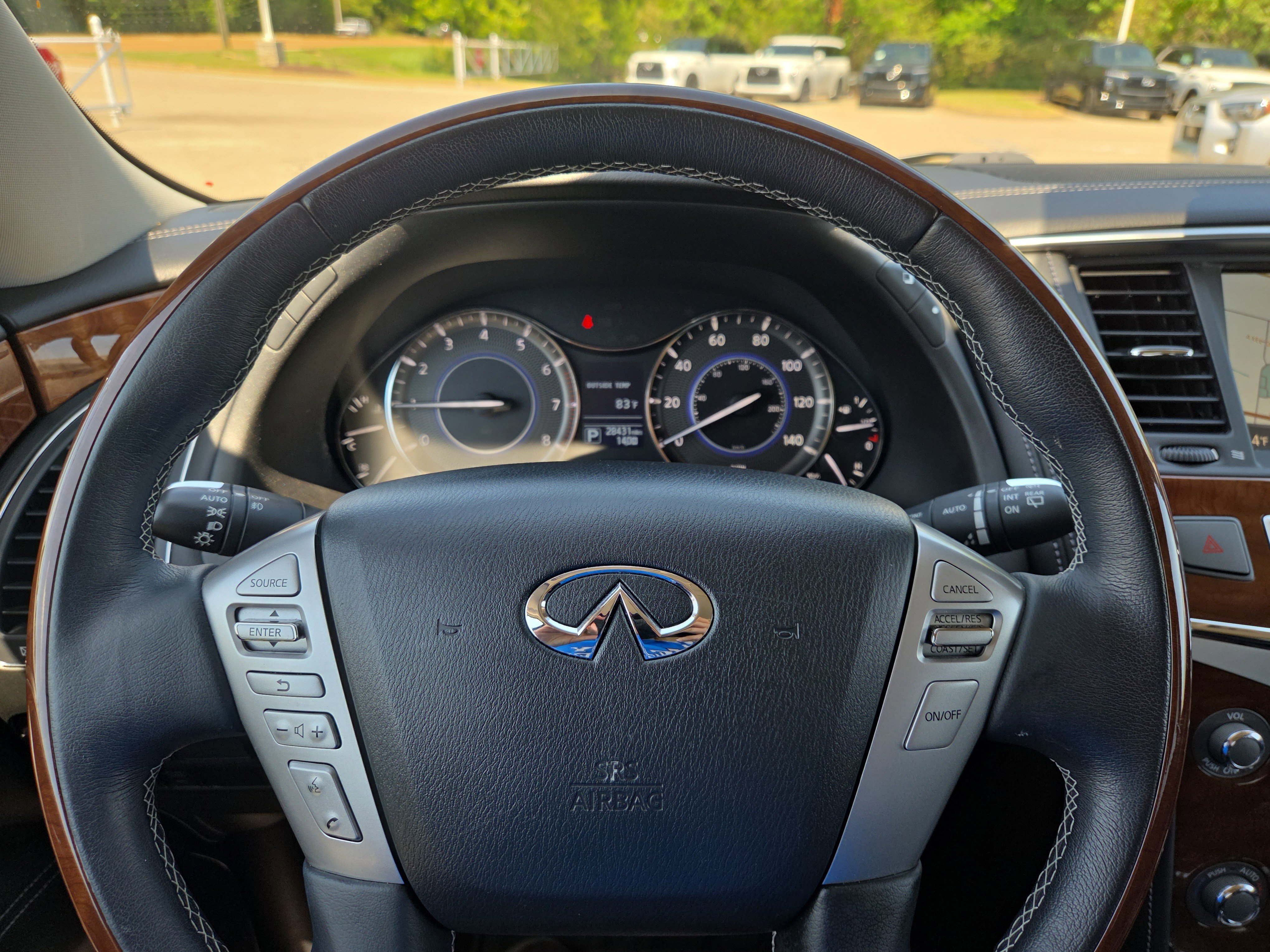 Used 2019 INFINITI QX80 Luxe w/ All-Season Package image 11