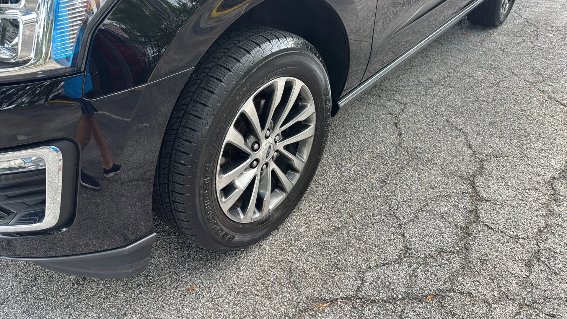 Used 2018 Ford Expedition Max Limited AWD/4WD image 36