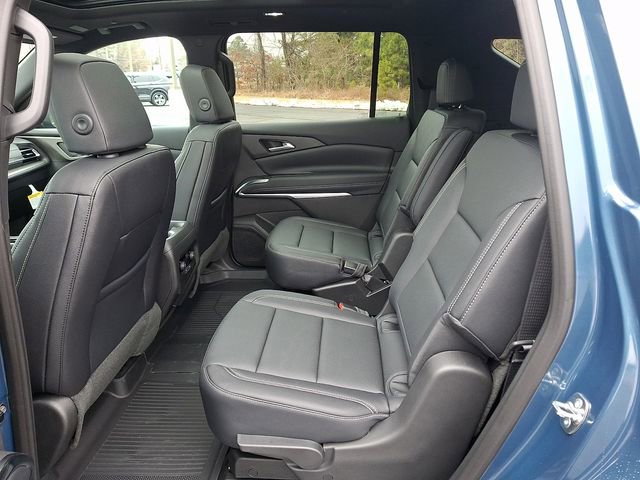 New 2026 Chevrolet Traverse LT w/ Sun and Wheel Package image 7