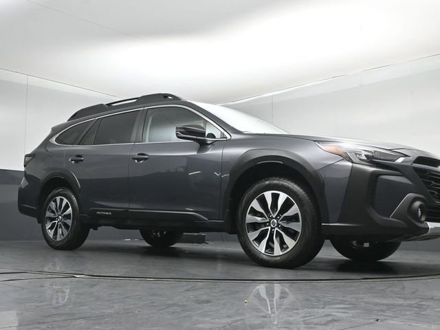 Used 2023 Subaru Outback Limited image 33