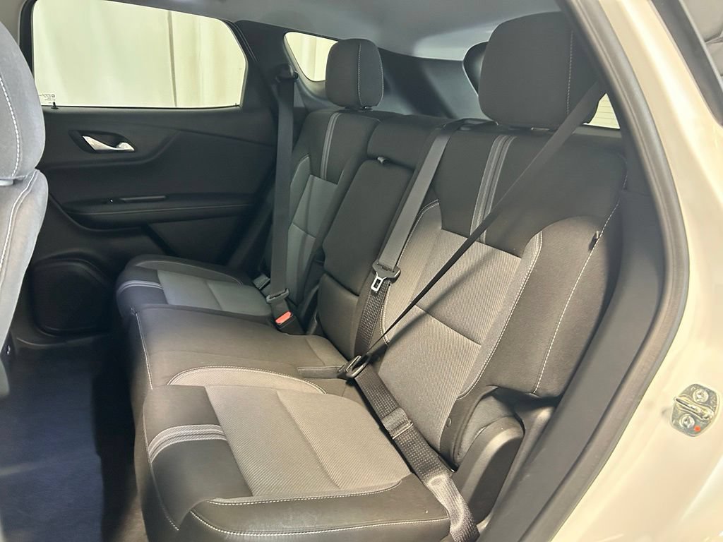 Used 2025 Chevrolet Blazer LT FWD image 20