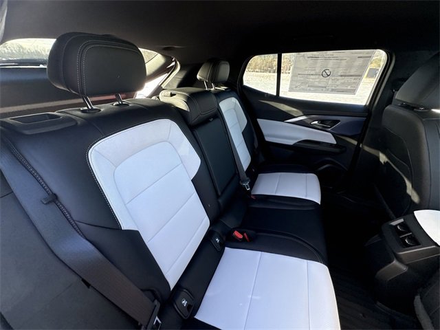 New 2026 Chevrolet Equinox EV LT image 28