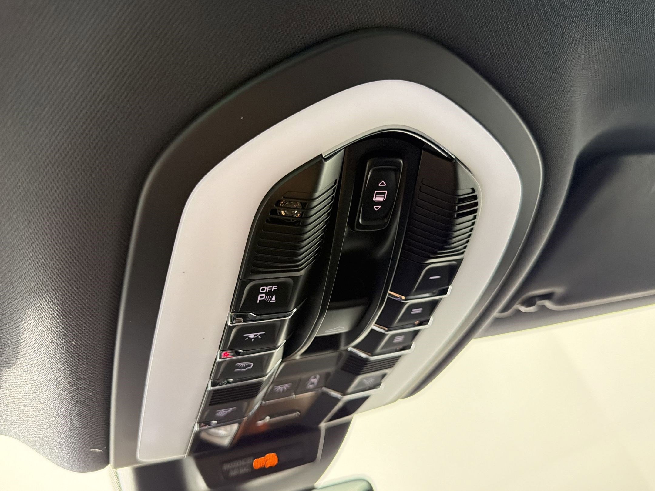 Certified 2023 Porsche Macan GTS AWD/4WD image 24