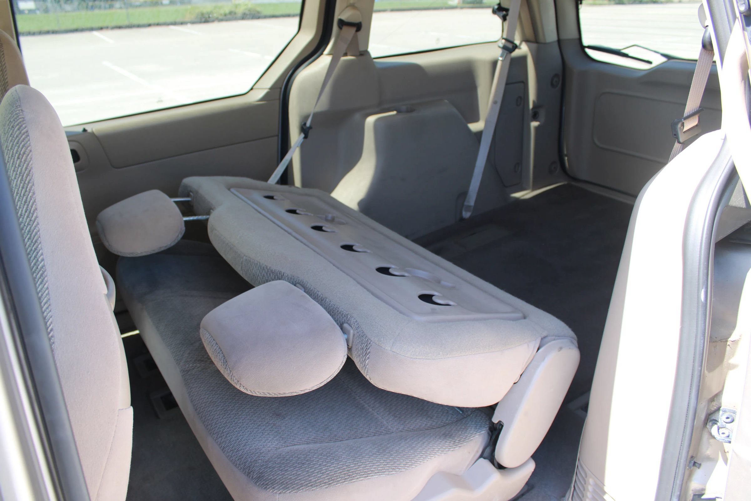 Used 2003 Ford Windstar LX FWD image 16
