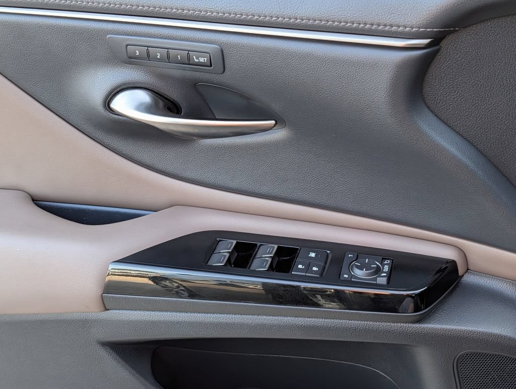 Used 2022 Lexus ES 350 w/ Premium Package FWD image 25
