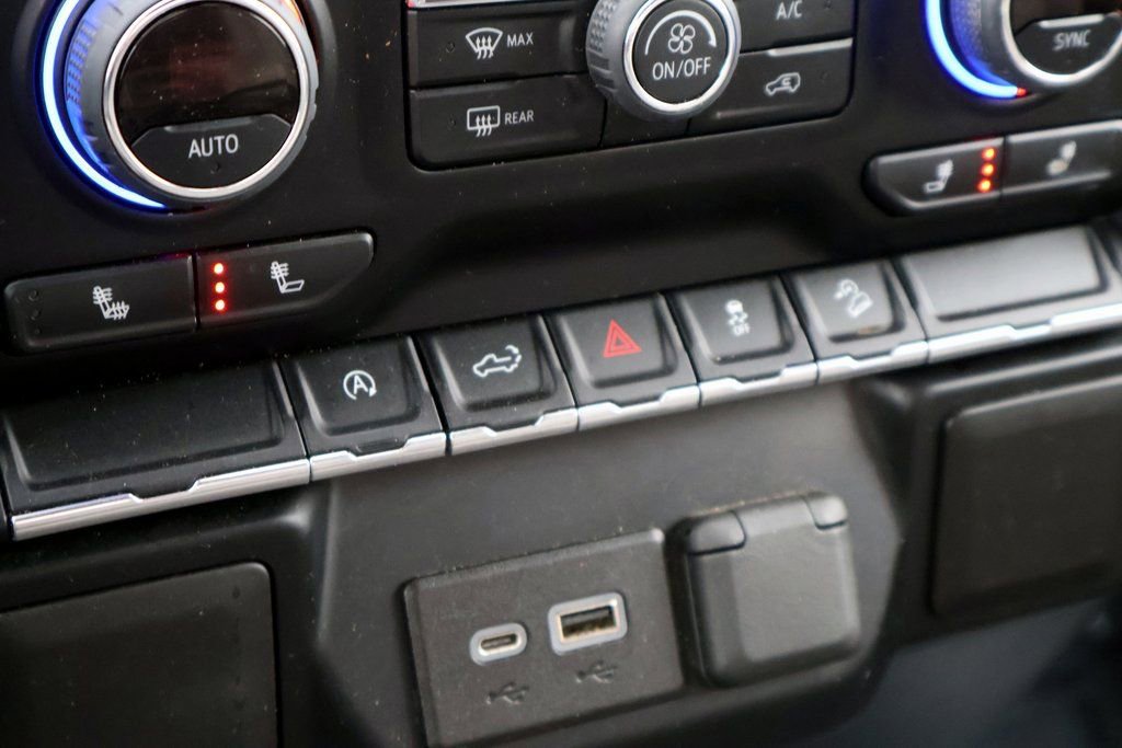 Used 2021 Chevrolet Silverado 1500 RST image 23