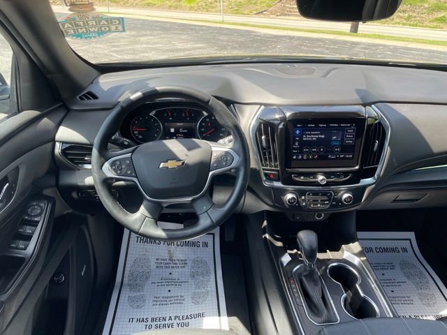 Used 2023 Chevrolet Traverse LT w/ LT Premium Package FWD image 17