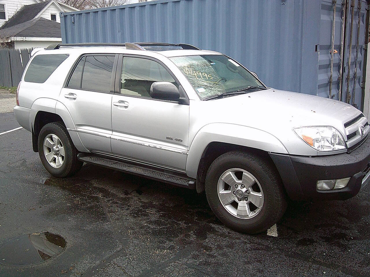 Used 2004 Toyota 4Runner SR5 image 2