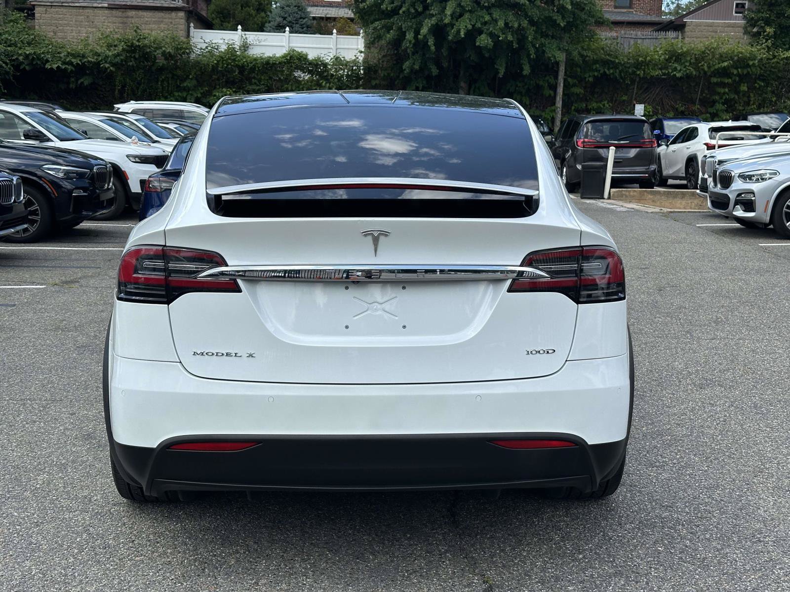 Used 2019 Tesla Model X 100D AWD/4WD image 4