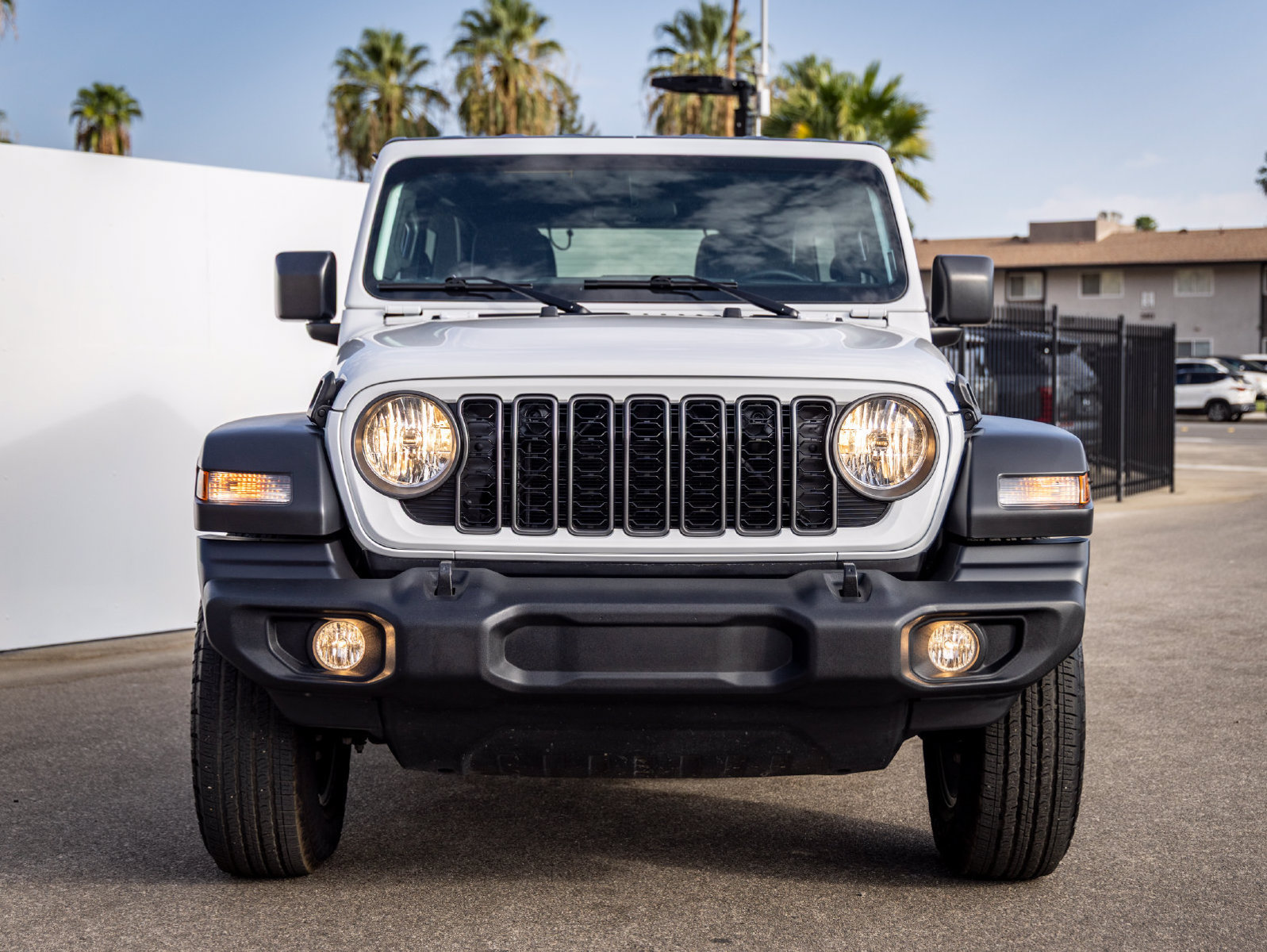 Used 2025 Jeep Wrangler Unlimited Sport AWD/4WD image 4