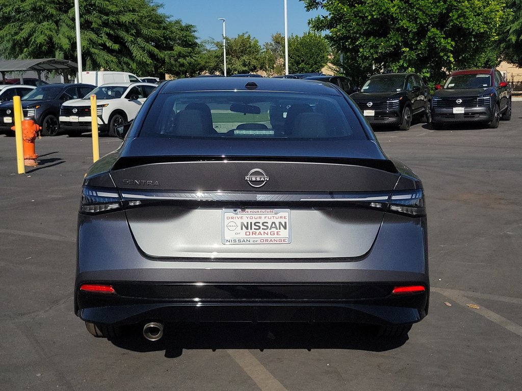 New 2027 Nissan Sentra SR w/ Floor Mat Package FWD image 19