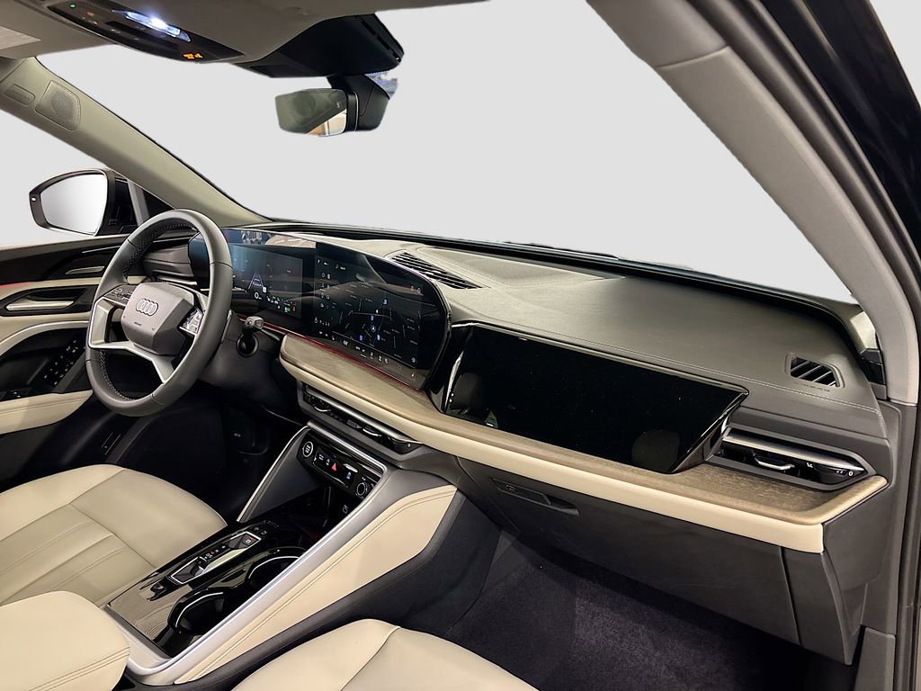 New 2025 Audi Q5 Premium Plus image 14