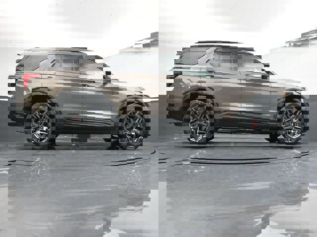 New 2026 Ford Explorer ST w/ Sun And Sound Package AWD/4WD image 31