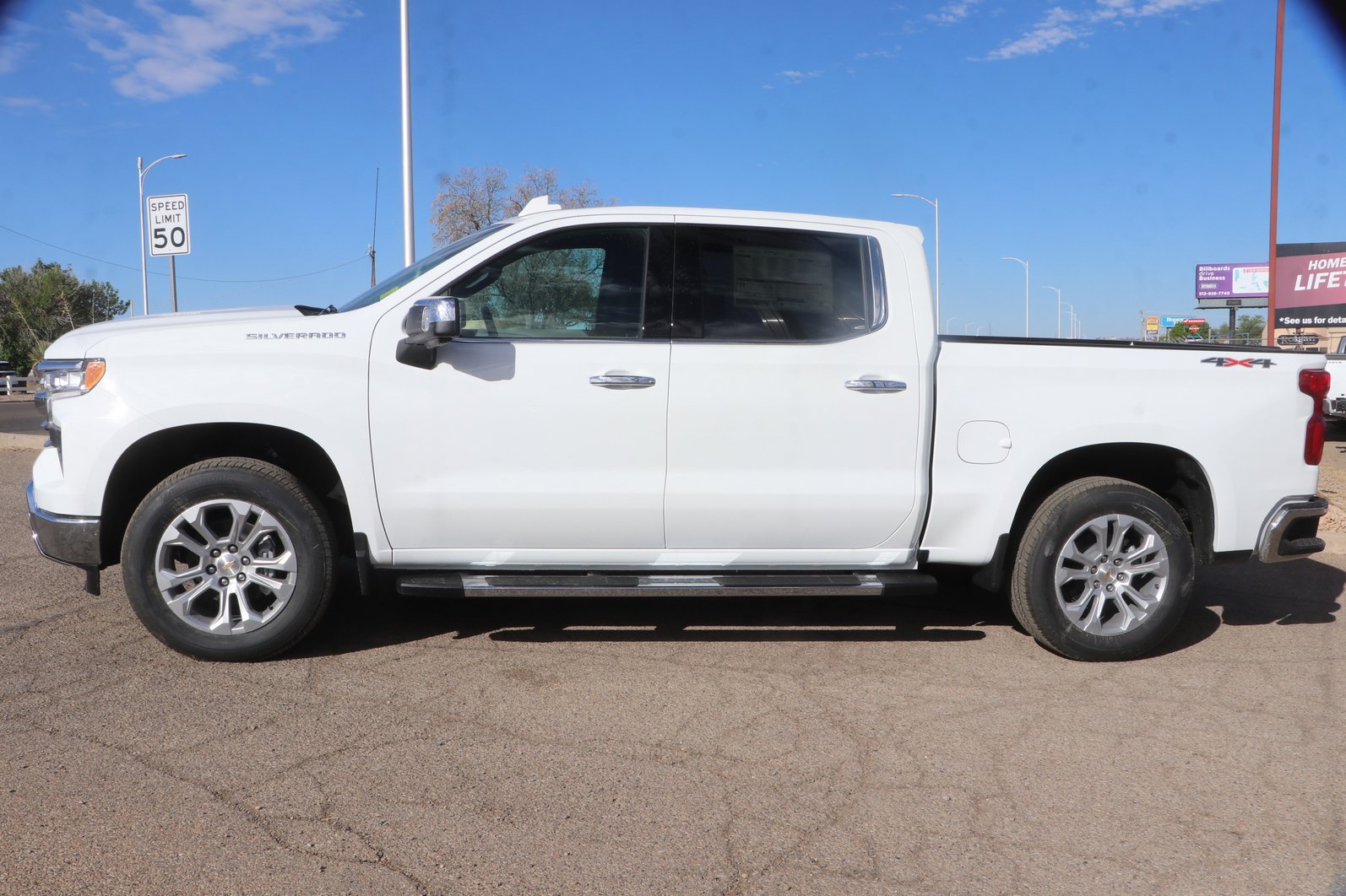 New 2026 Chevrolet Silverado 1500 LTZ w/ LTZ Convenience Package II AWD/4WD image 4