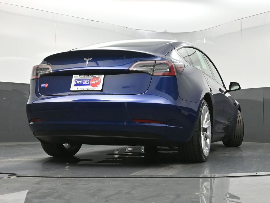 Used 2023 Tesla Model 3 Standard Range image 28