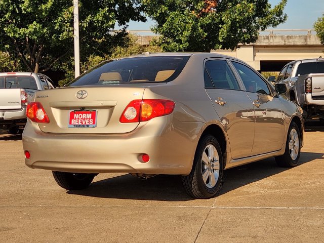 Used 2010 Toyota Corolla LE w/ LE EVP Pkg #1 FWD image 3