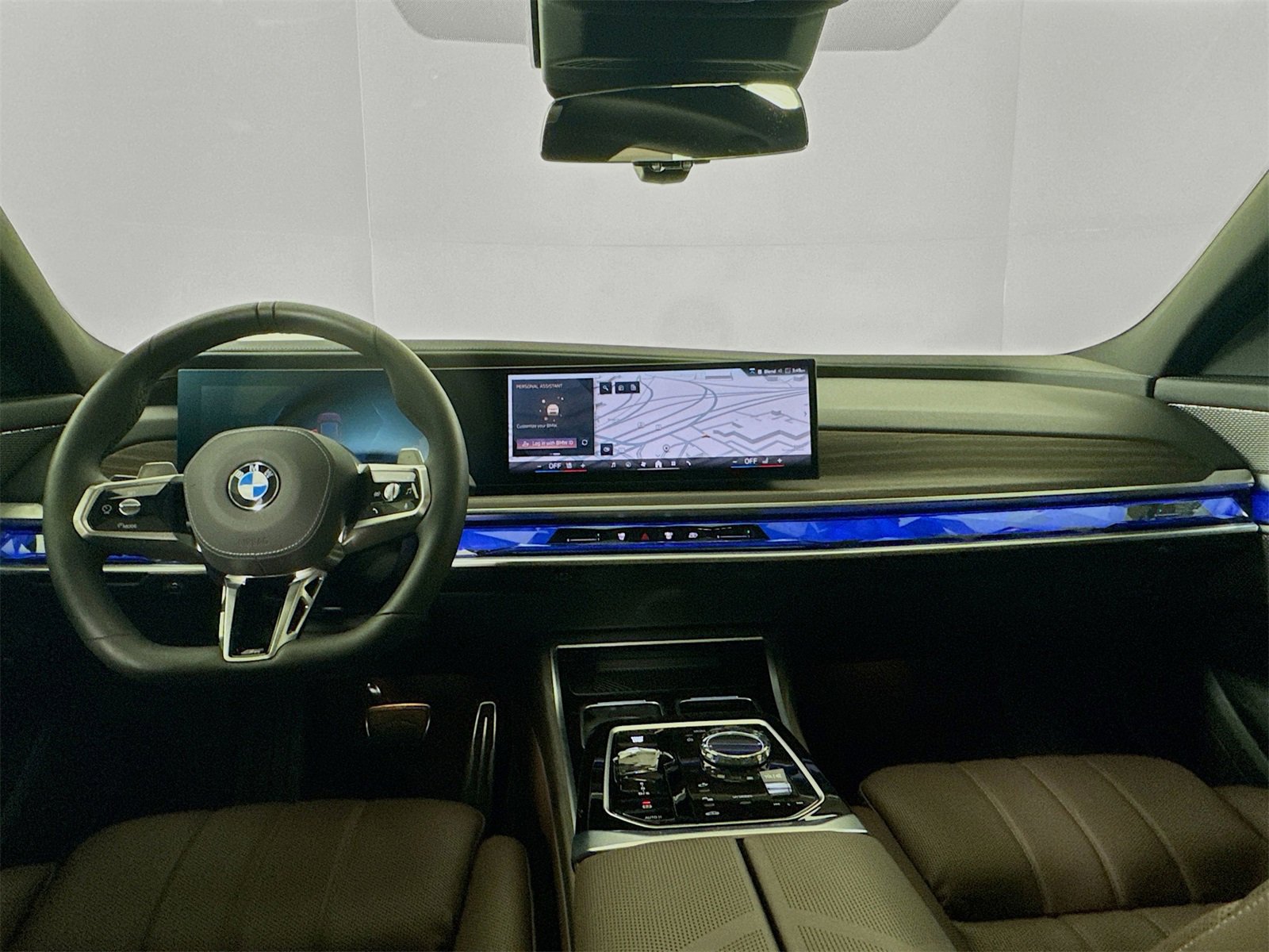 Used 2025 BMW 760i xDrive w/ Executive Package image 22