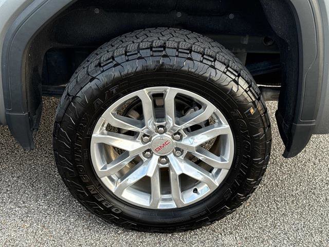 Used 2021 GMC Sierra 1500 SLT w/ SLT Premium Plus Package AWD/4WD image 28