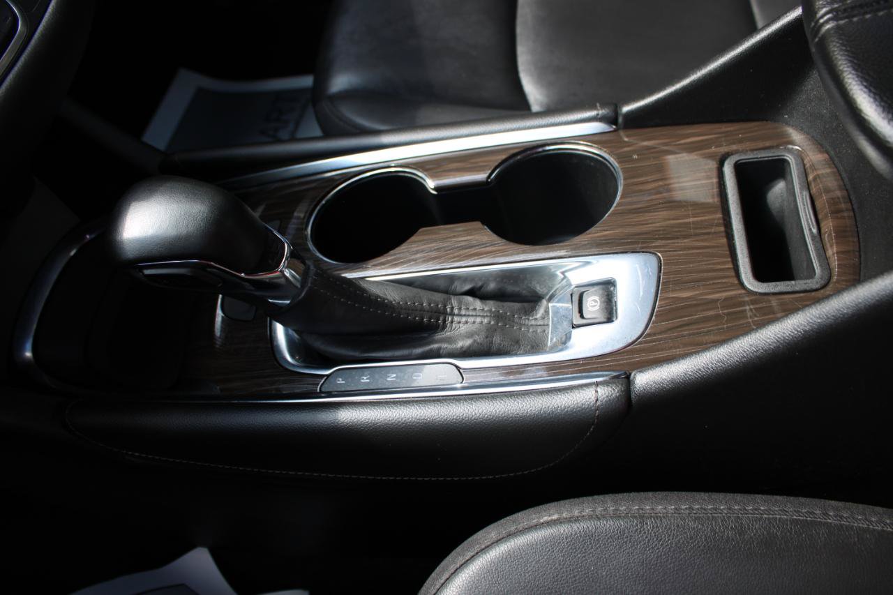 Used 2024 Chevrolet Malibu LT FWD image 38