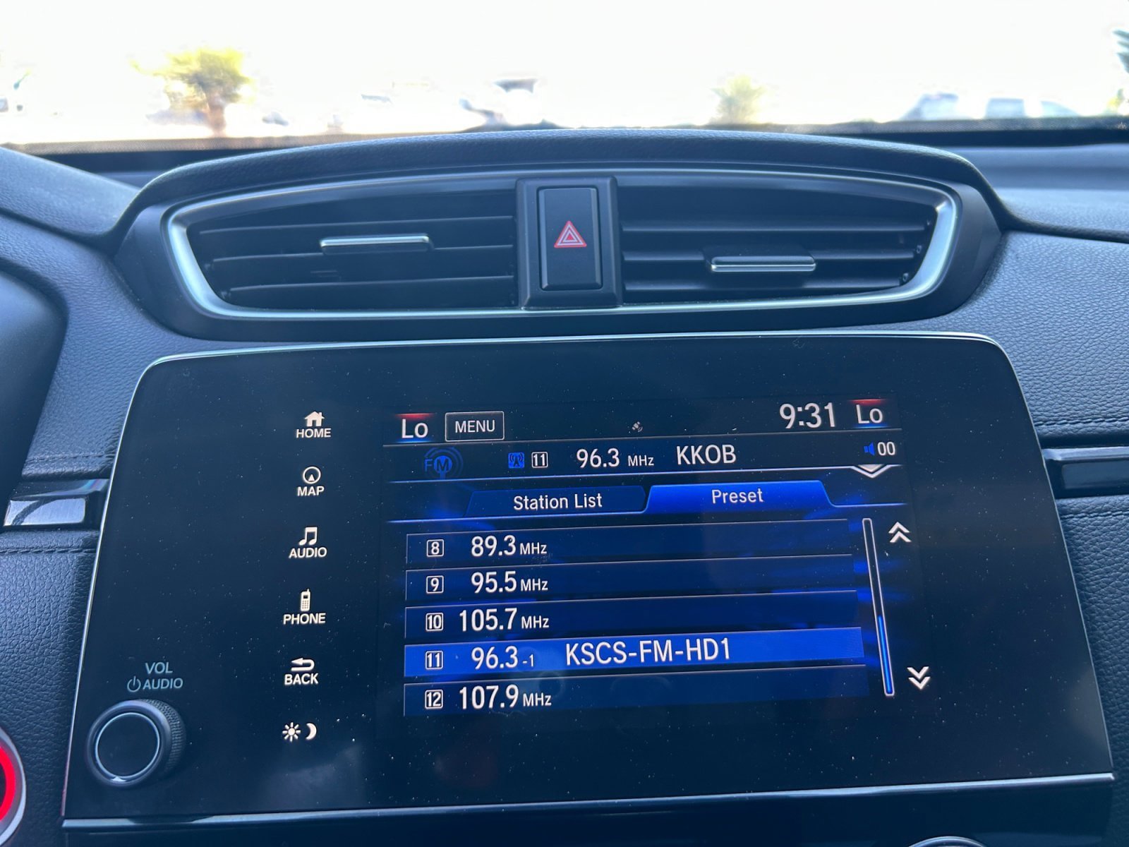 Used 2018 Honda CR-V Touring image 19