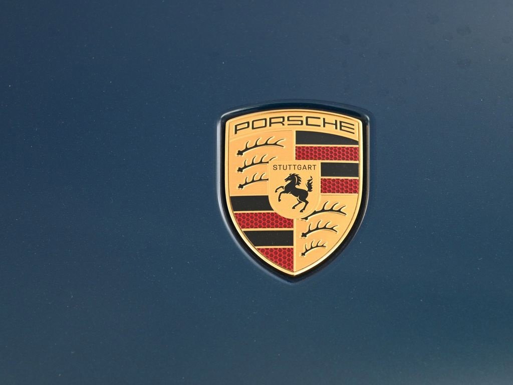 Used 2025 Porsche Cayenne S image 33