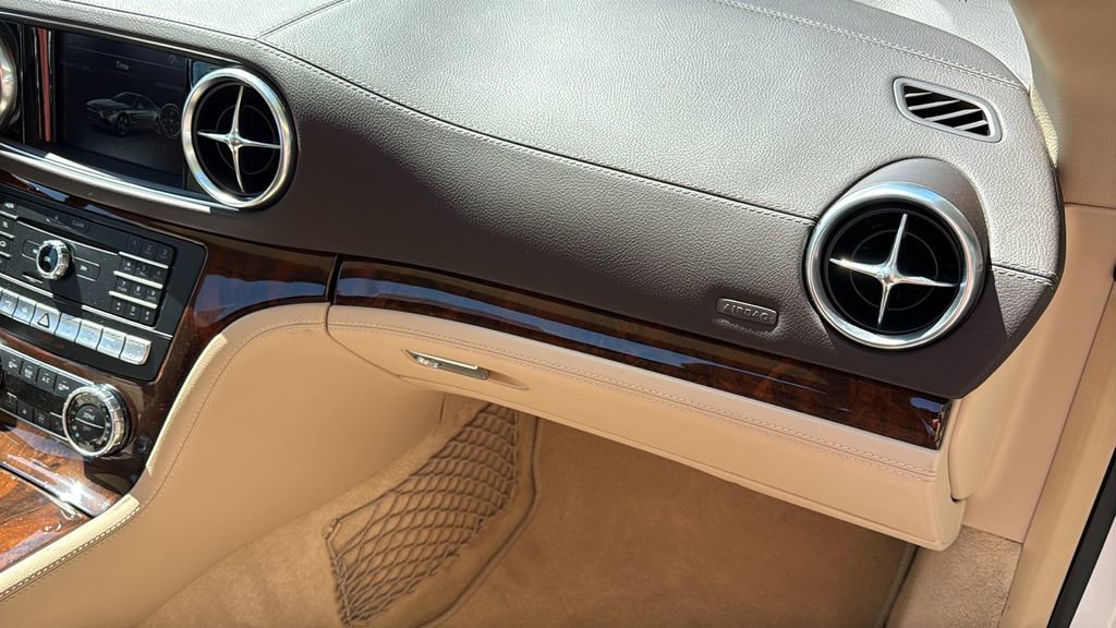 Certified 2024 Mercedes-Benz E 350 4MATIC Sedan image 13