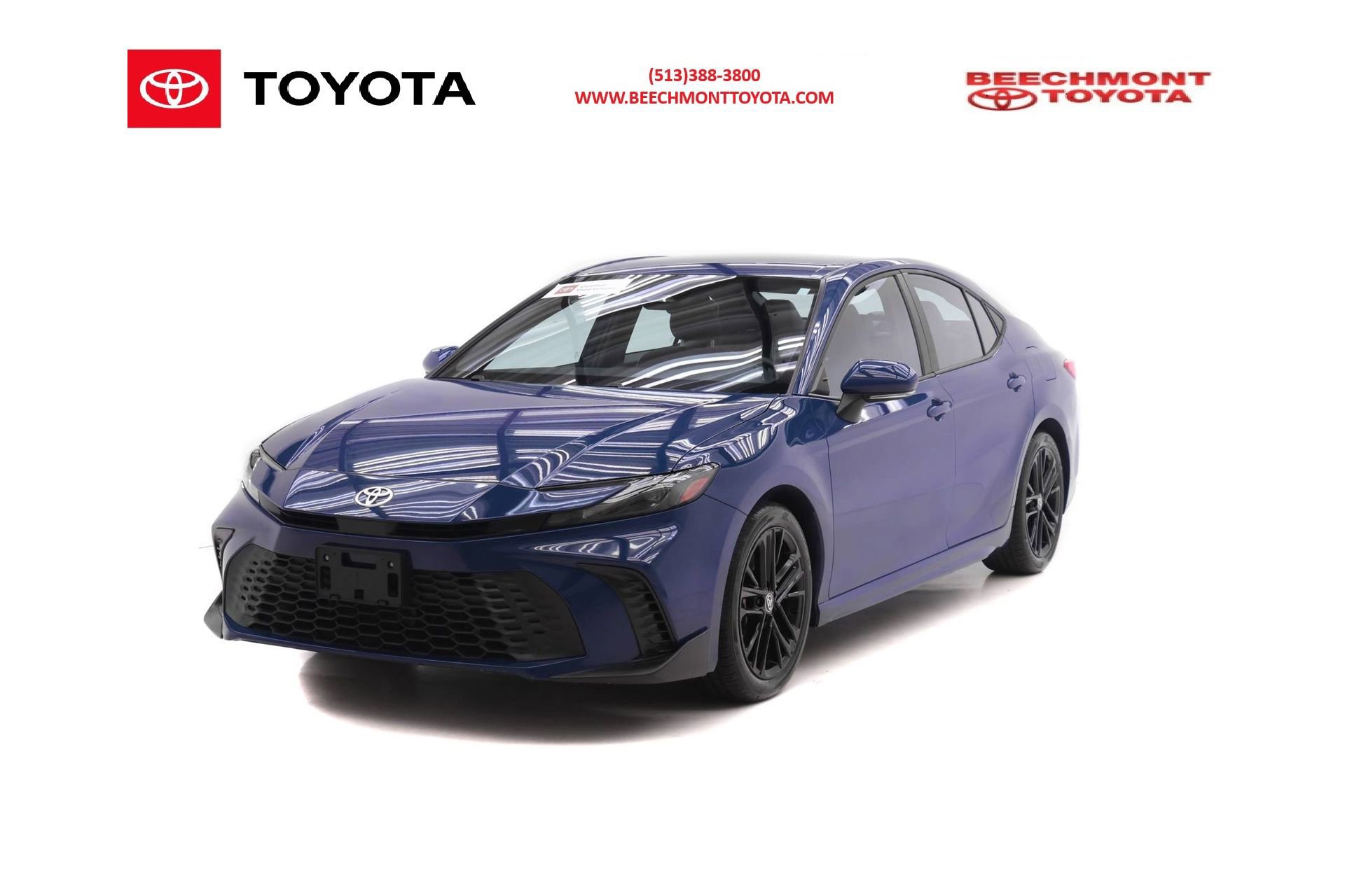 Certified 2025 Toyota Camry SE FWD image 1