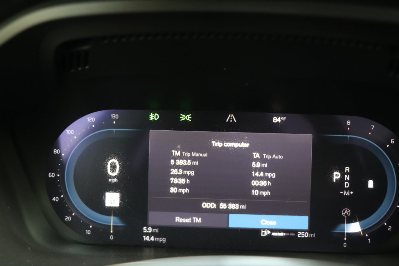 Used 2022 Volvo XC60 B5 Inscription w/ Advanced Package image 12