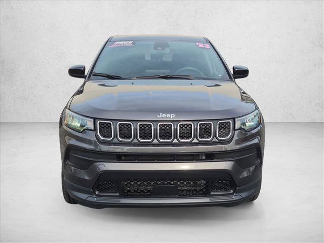 Used 2023 Jeep Compass Sport AWD/4WD image 2