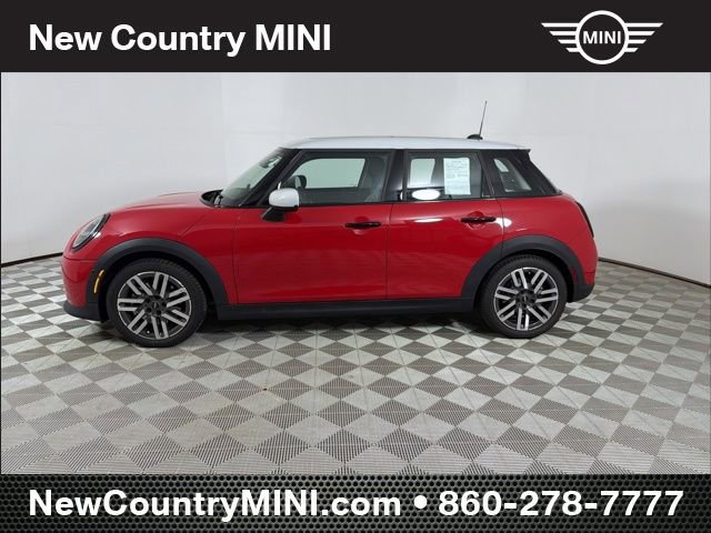Certified 2025 MINI Cooper 4-Door Hardtop image 4