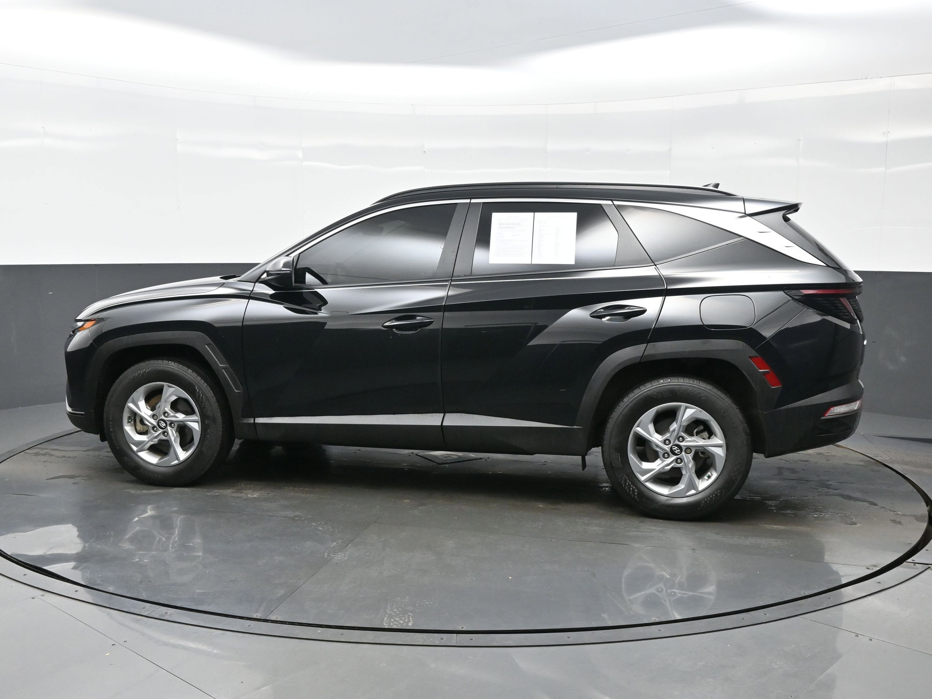 Used 2023 Hyundai Tucson SEL image 3