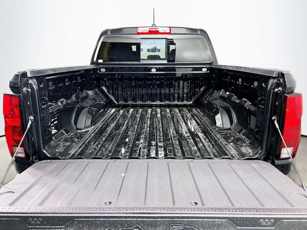 New 2026 Chevrolet Colorado W/T image 24