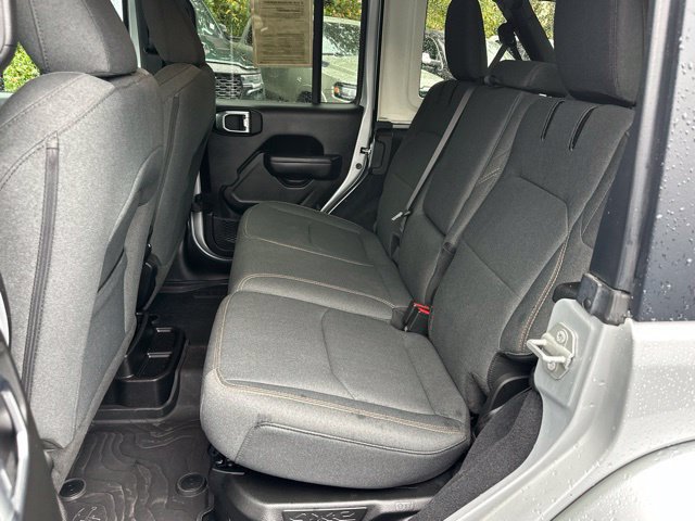 Used 2024 Jeep Wrangler Unlimited w/ Convenience Group AWD/4WD image 29