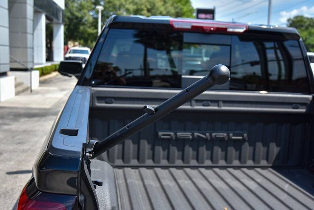 Used 2024 GMC Sierra 1500 Denali w/ Technology Package AWD/4WD image 19