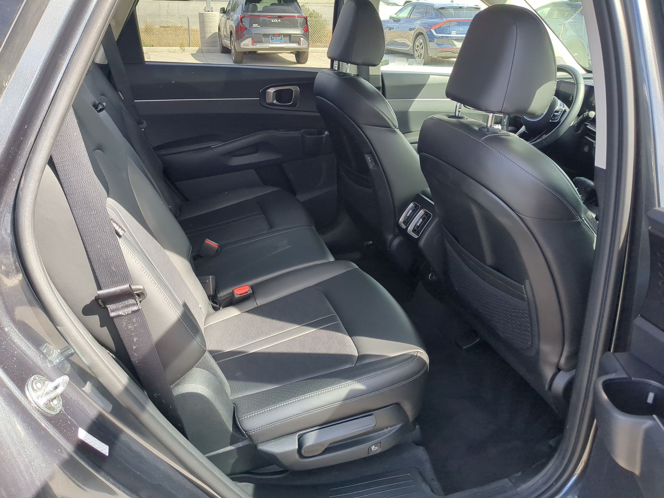 Used 2024 Kia Sorento S w/ Panoramic Sunroof Package AWD/4WD image 28